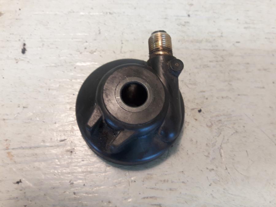 Framsidan på Hastighetsdrivning från en Yamaha Cygnus -2007 motorcykel.