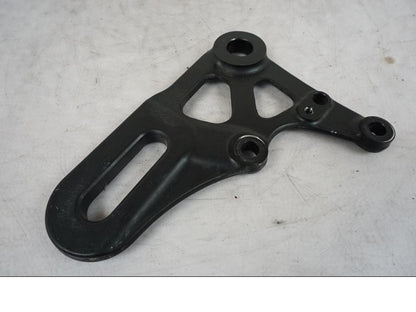 Framsidan på Bromsoksfäste från en Triumph Bonneville T120 -2021 motorcykel.