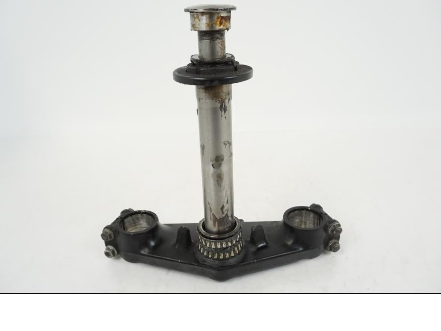 Framsidan på Gaffelkrona från en Kawasaki ZZR 1100 -1994 motorcykel.