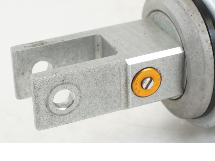 Baksidan på Stötdämpare från en Yamaha YZF R7 -2022 motorcykel.