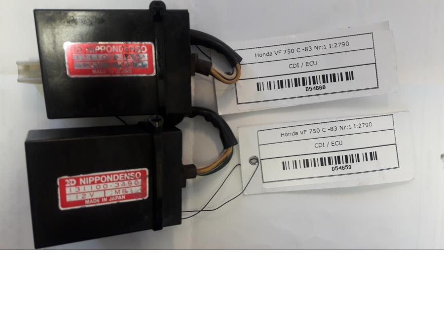 Framsidan på CDI / ECU från en Honda VF 750 C -1983 motorcykel.