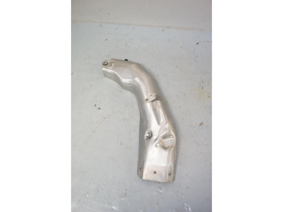 Framsidan på Värmeskydd från en Honda CBR 1000 RR -2004 motorcykel.