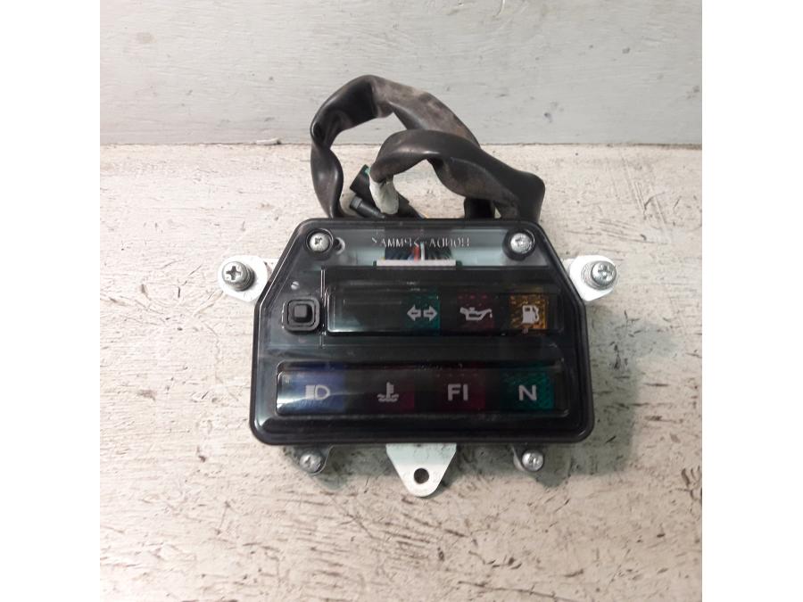 Framsidan på Kontrollpanel från en Honda VTX 1800 -2007 motorcykel.