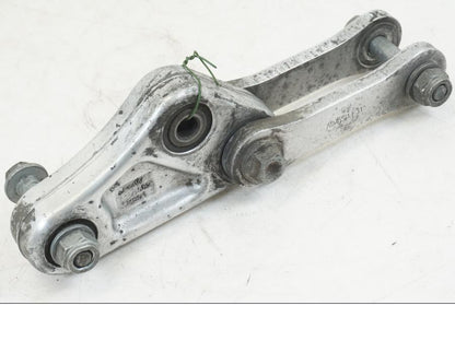 Baksidan på Stötdämparlänkage från en BMW F 650 CS -2003 motorcykel.