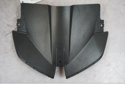 Baksidan på Strålkastarkåpa från en BMW S 1000 XR -2019 motorcykel.