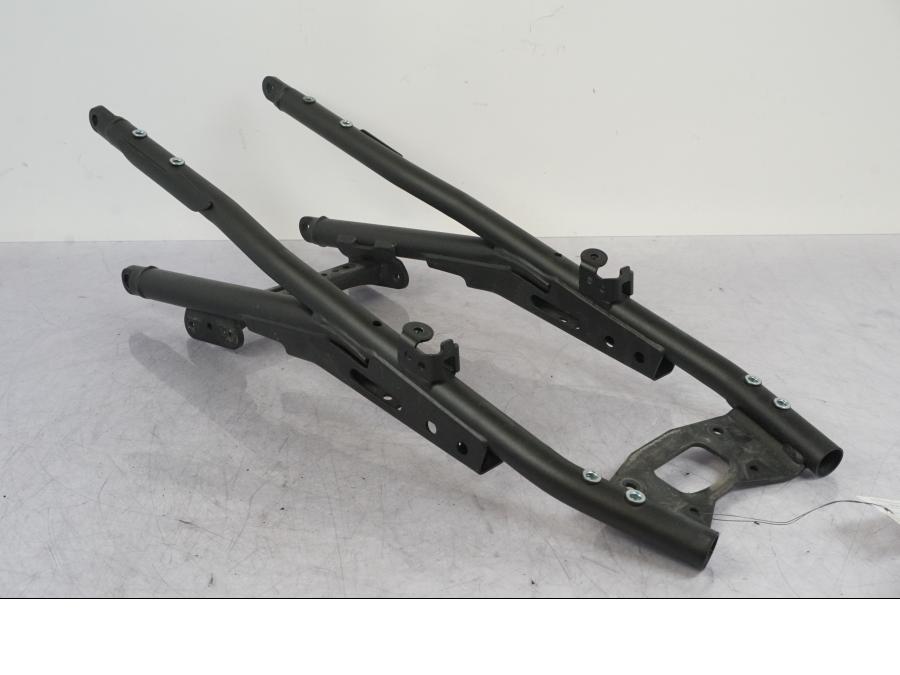 Vänster sida på Bakram från en Yamaha MT-09 SP -2018 motorcykel.