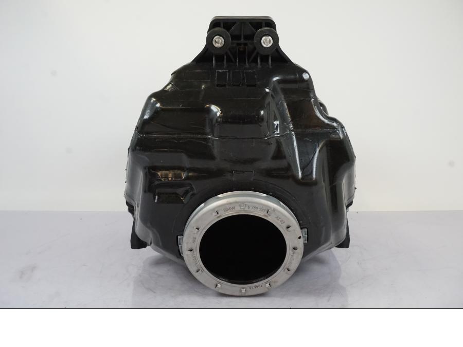 Vänster sida på Bensintank från en BMW S 1000 XR -2019 motorcykel.