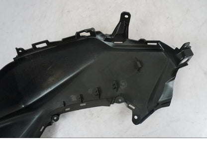 Extrabild2 på Tankkåpa från en Yamaha MT-07 -2022 motorcykel.