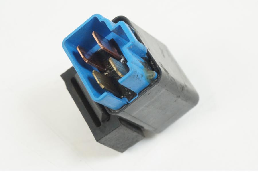 Extrabild1 på Relä från en Honda CBR 125 R -2006 motorcykel.