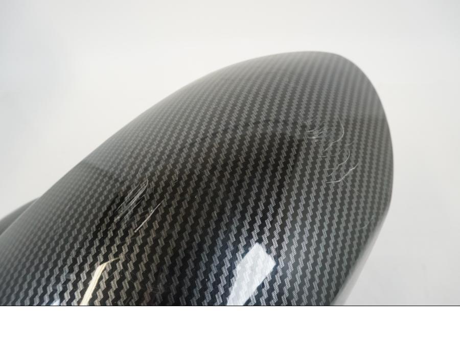 Snett uppifrån på Framskärm från en Suzuki GSX-R 1000 -2007 motorcykel.