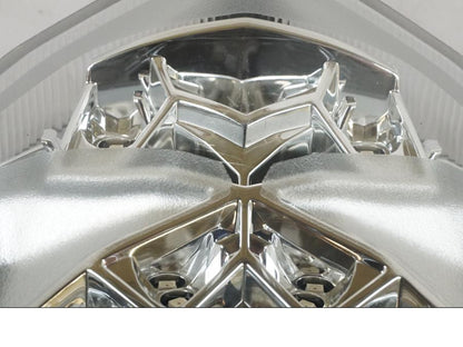 Vänster sida på Baklampa från en Kawasaki Z 900 -2021 motorcykel.