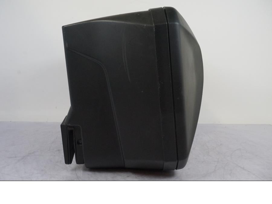 Snett uppifrån på Sidoväska från en KTM 790 Adventure -2019 motorcykel.