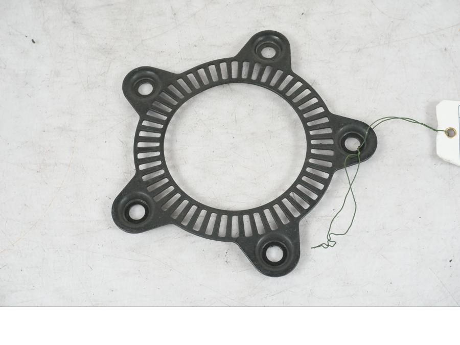 Framsidan på ABS krans från en KTM 690 Duke -2013 motorcykel.