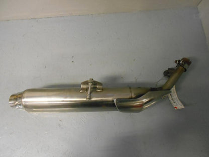 Baksidan på Ljuddämpare från en Honda CBF 1000 -2006 motorcykel.