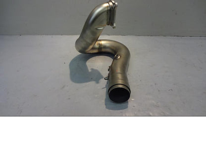 Baksidan på Grenrör från en Ducati Diavel -2016 motorcykel.