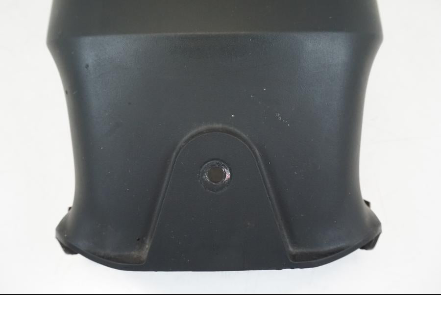 Snett uppifrån på Framskärm från en BMW K 1200 LT -2004 motorcykel.