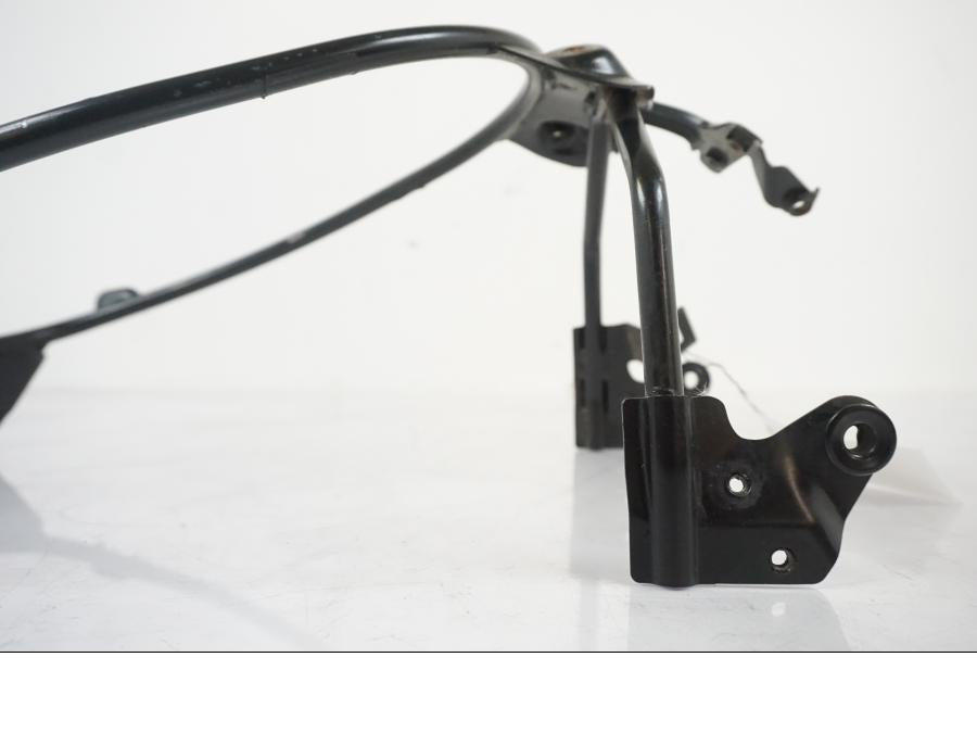 Snett nerifrån på Luftburk från en BMW F 650 CS -2002 motorcykel.