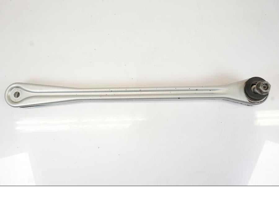 Vänster sida på Svinglänkage från en BMW R 1150 RS -2003 motorcykel.