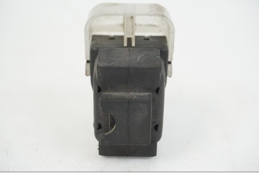 Höger sida på Startrelä från en Suzuki GSX-R 750 -2001 motorcykel.