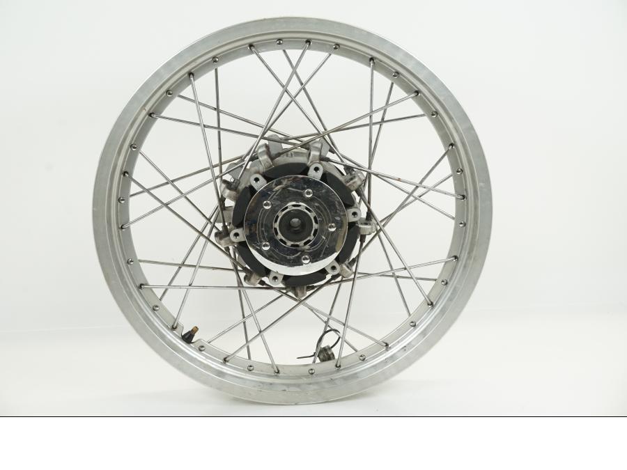 Vänster sida på Fälg från en Yamaha XV 750 -1998 motorcykel.