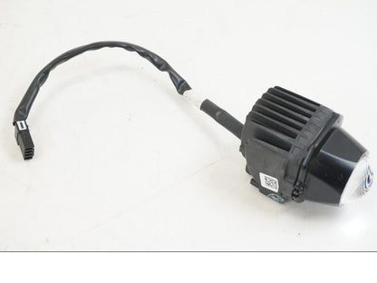 Framsidan på Strålkastare från en Yamaha YZF R7 -2022 motorcykel.