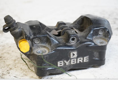 Framsidan på Bromsok från en KTM 125 Duke -2014 motorcykel.