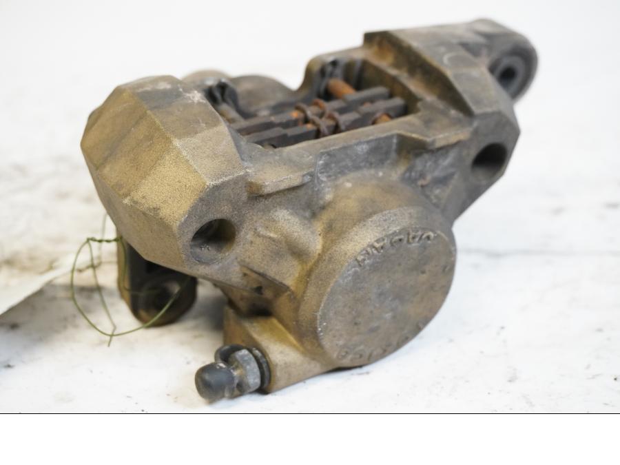 Baksidan på Bromsok från en Kawasaki ZR-X 1200 S -2001 motorcykel.