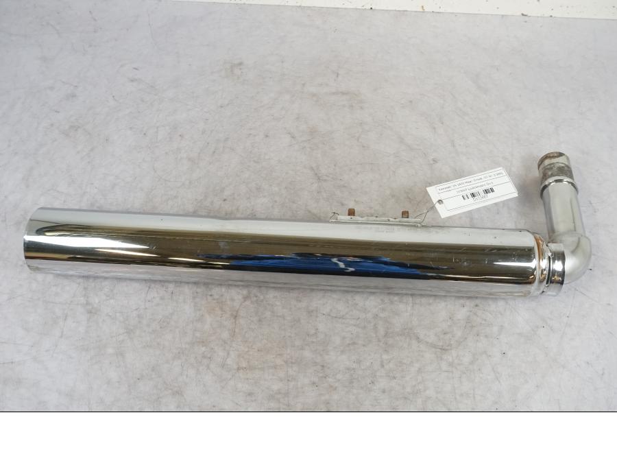 Baksidan på Ljuddämpare från en Kawasaki VN 1600 Mean Streak -2007 motorcykel.