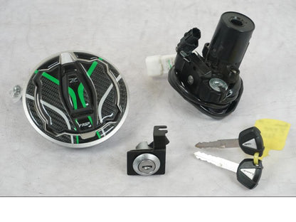 Framsidan på Låssats från en Kawasaki Z 900 -2019 motorcykel.