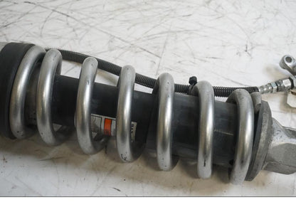 Snett uppifrån på Stötdämpare från en Kawasaki GTR 1400 -2008 motorcykel.