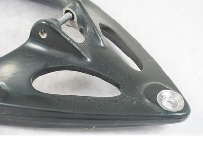 Baksidan på Sving från en BMW R 1200 GSA -2012 motorcykel.