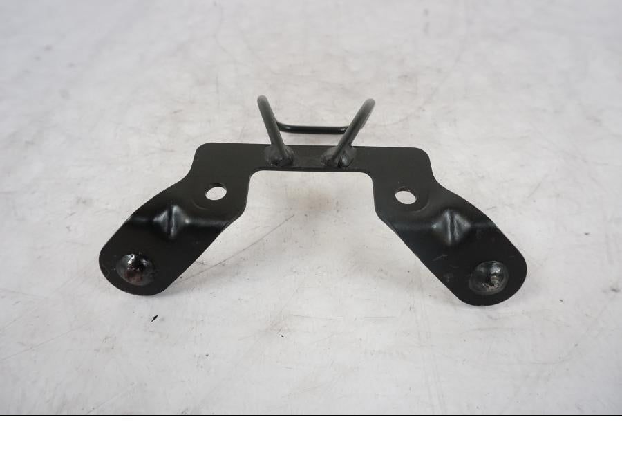 Framsidan på Strålkastarfäste från en Kawasaki Z 800 -2014 motorcykel.