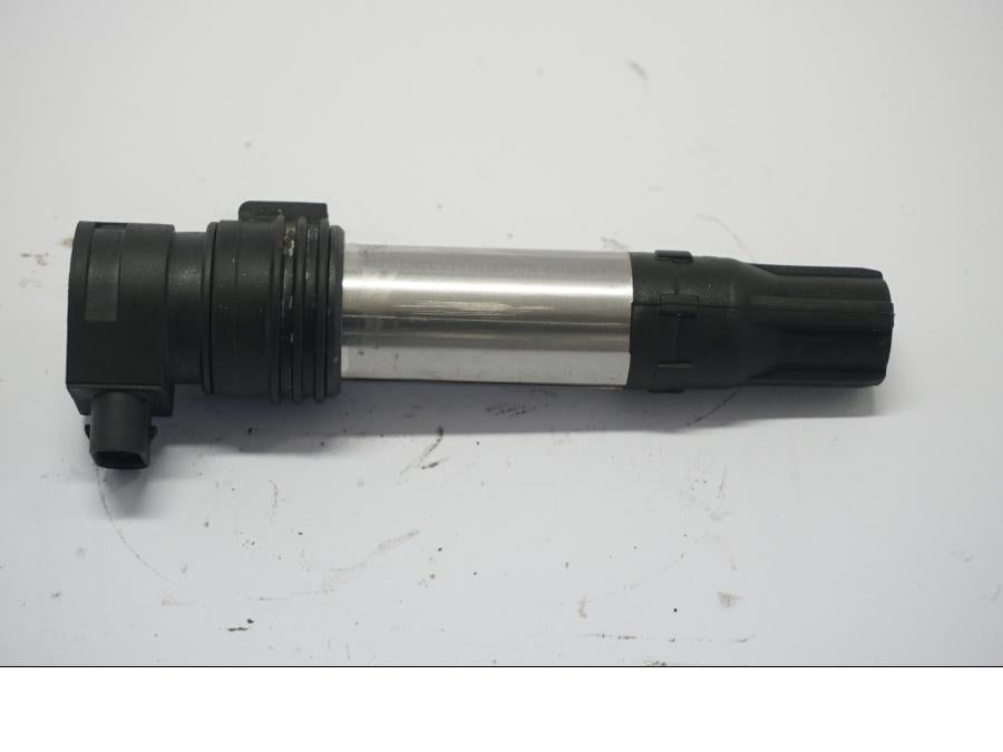 Framsidan på Tändspole från en BMW R 1250 GS -2019 motorcykel.