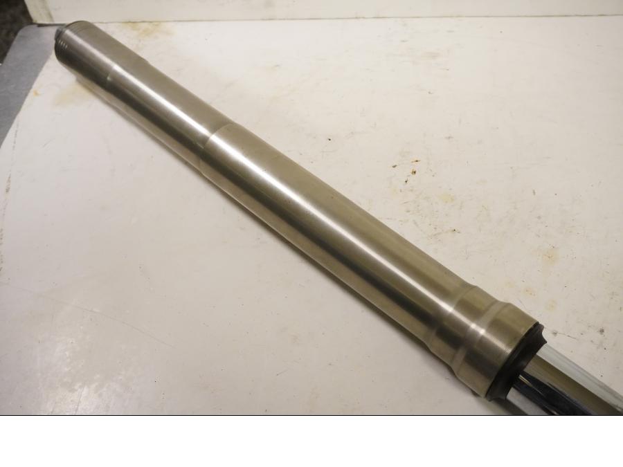 Framsidan på Gaffelben från en Ducati 848 EVO -2011 motorcykel.