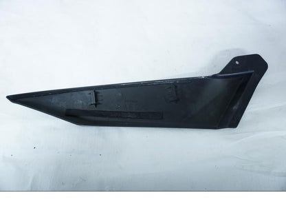 Baksidan på Bensintankskåpa från en Yamaha YZF 1000 R1 -2002 motorcykel.