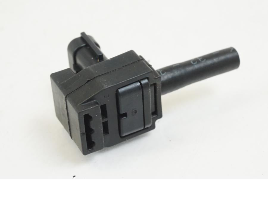 Höger sida på Trycksensor insprut från en Husqvarna 701 Supermoto -2020 motorcykel.