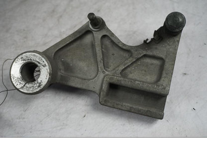 Framsidan på Bromsoksfäste från en Honda CBR 1100 XX -1998 motorcykel.