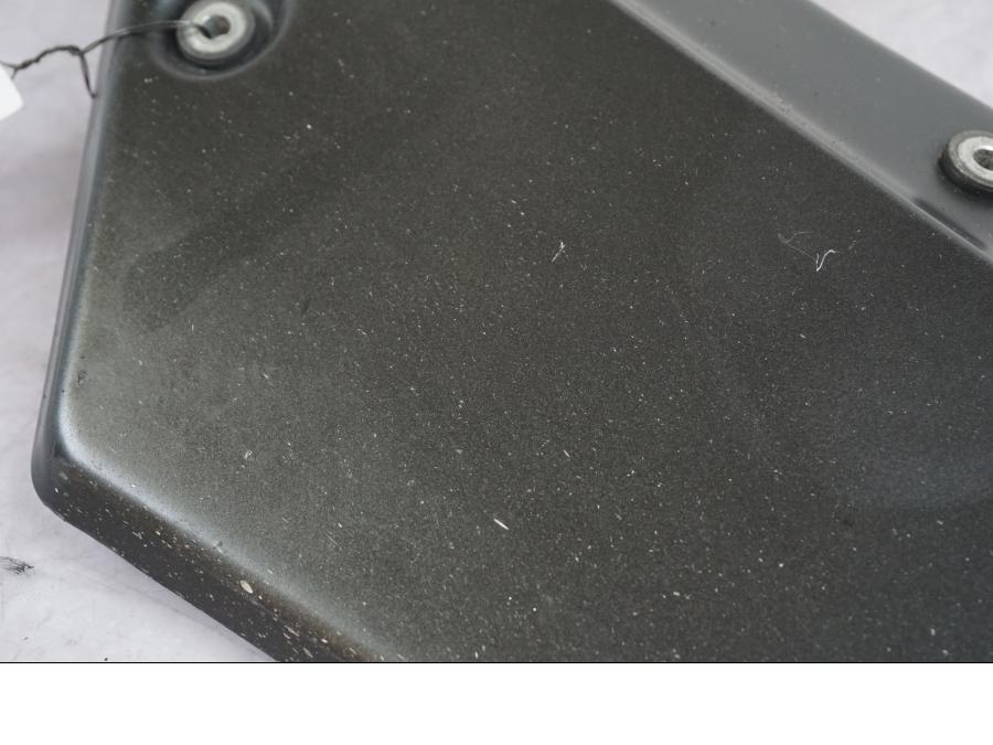 Höger sida på Värmeskydd från en Kawasaki ZX-10R -2008 motorcykel.