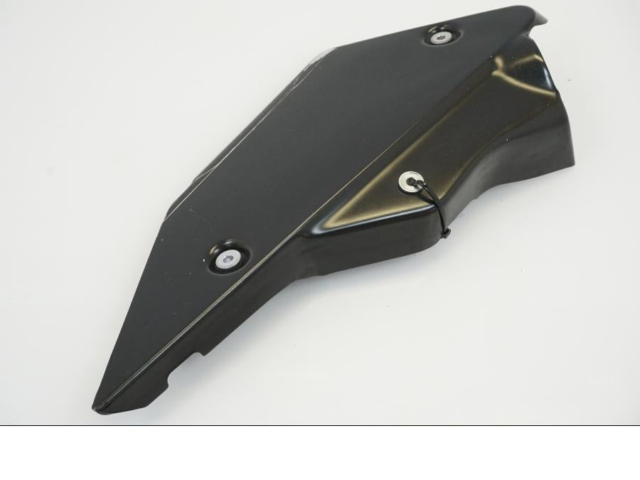 Höger sida på Värmeskydd från en Kawasaki ZX-10R -2008 motorcykel.