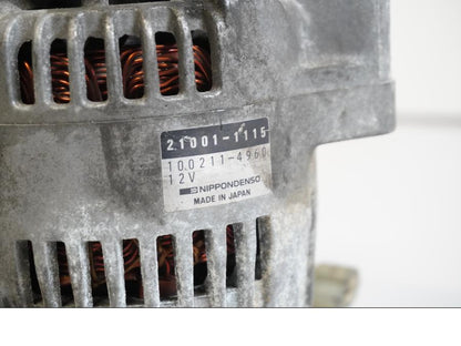 Höger sida på Generator från en Kawasaki ZXR 750 -1993 motorcykel.