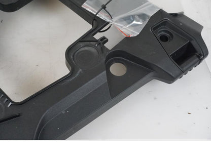 Höger sida på Pakethållare från en BMW F 750 GS -2019 motorcykel.