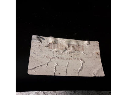 Vänster sida på Framskärm från en H-D Softail Breakout FXSB -2017 motorcykel.