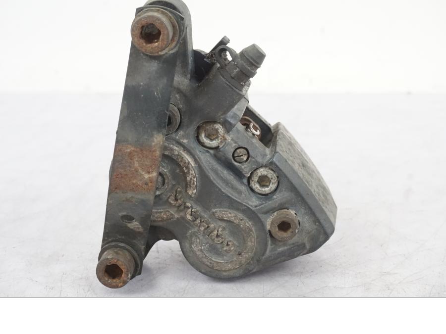 Framsidan på Bromsok från en BMW K 1100 LT -1999 motorcykel.