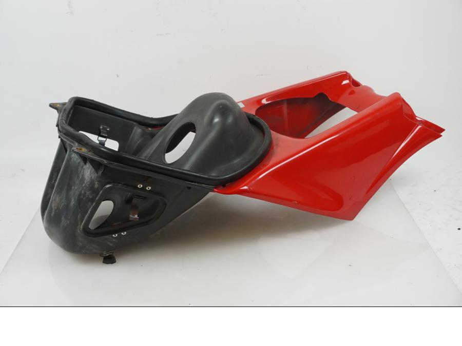 Framsidan på Luftburk från en Ducati 748 -1996 motorcykel.