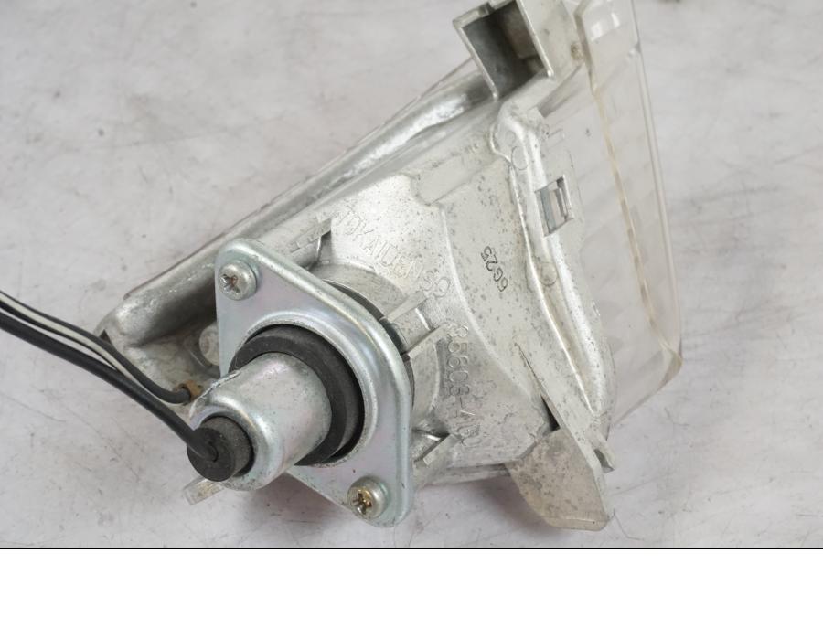 Höger sida på Blinkers från en Suzuki GSX-R 750 -2007 motorcykel.