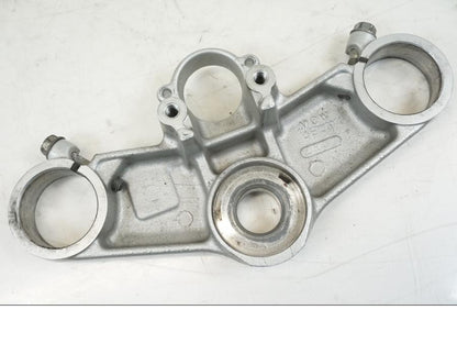 Snett uppifrån på Gaffelkrona från en Honda VFR 800 -2003 motorcykel.