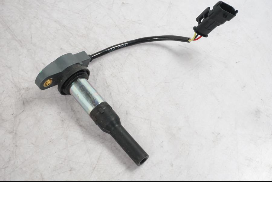 Framsidan på Tändspole från en Ducati Multistrada V4 -2024 motorcykel.