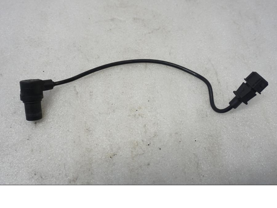Framsidan på Vevaxelsensor från en Ducati Monster 796 -2013 motorcykel.