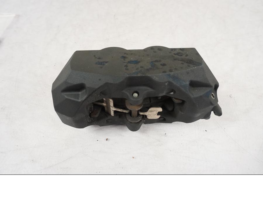 Höger sida på Bromsok från en BMW R Ninet -2017 motorcykel.