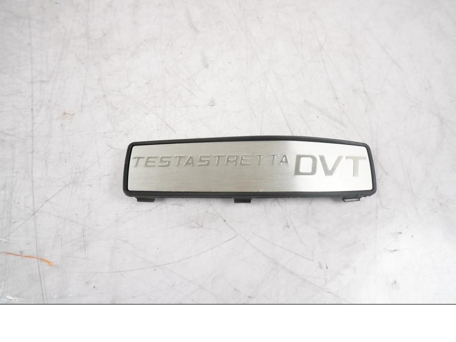 Baksidan på Emblem från en Ducati Multistrada 1260 -2020 motorcykel.